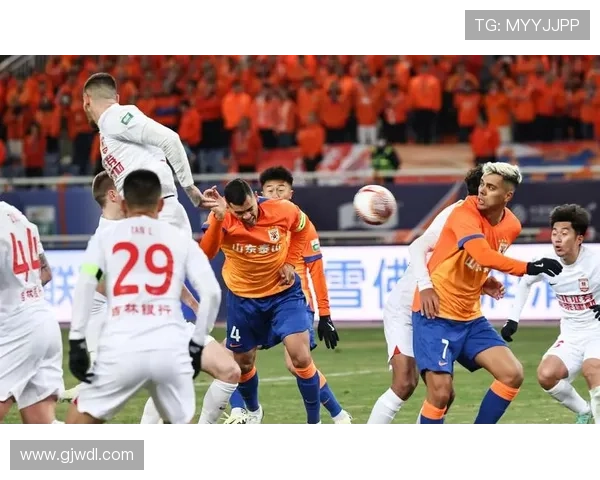 中超刘若钒巧妙横传禁区助攻对方乌龙球精彩瞬间