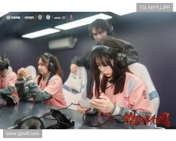 濮院电竞周 哪吒月半猫三技能精准命中多人 引领队伍赢得首场团战胜利