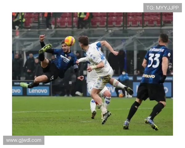 邓弗里斯脚踝恢复顺利期待对阵利物浦时能入选比赛名单 邓弗里斯脚踝恢复顺利期待对阵利物浦时能入选比赛名单