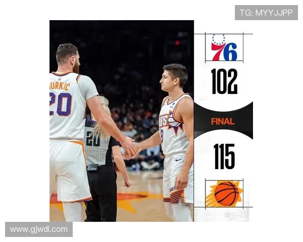 布克称赞格林阿伦为进攻核心我们始终保持下一个顶上来的心态